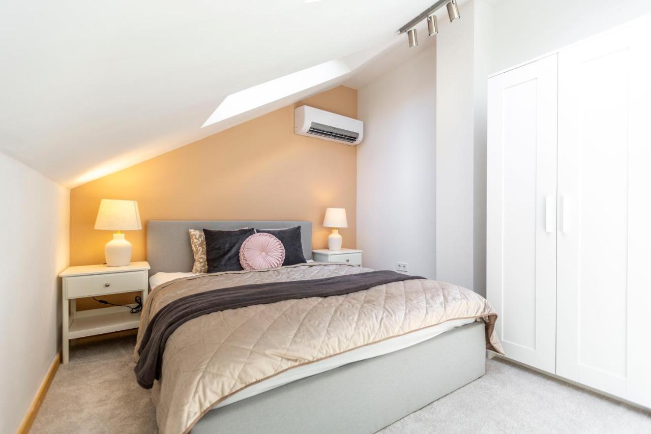Unique Central 3 Floor Home With 4Bdrm, 3Bthrm Будапешт Экстерьер фото