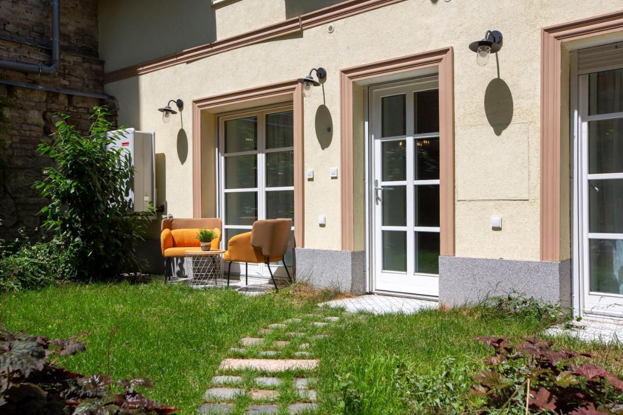 Unique Central 3 Floor Home With 4Bdrm, 3Bthrm Будапешт Экстерьер фото